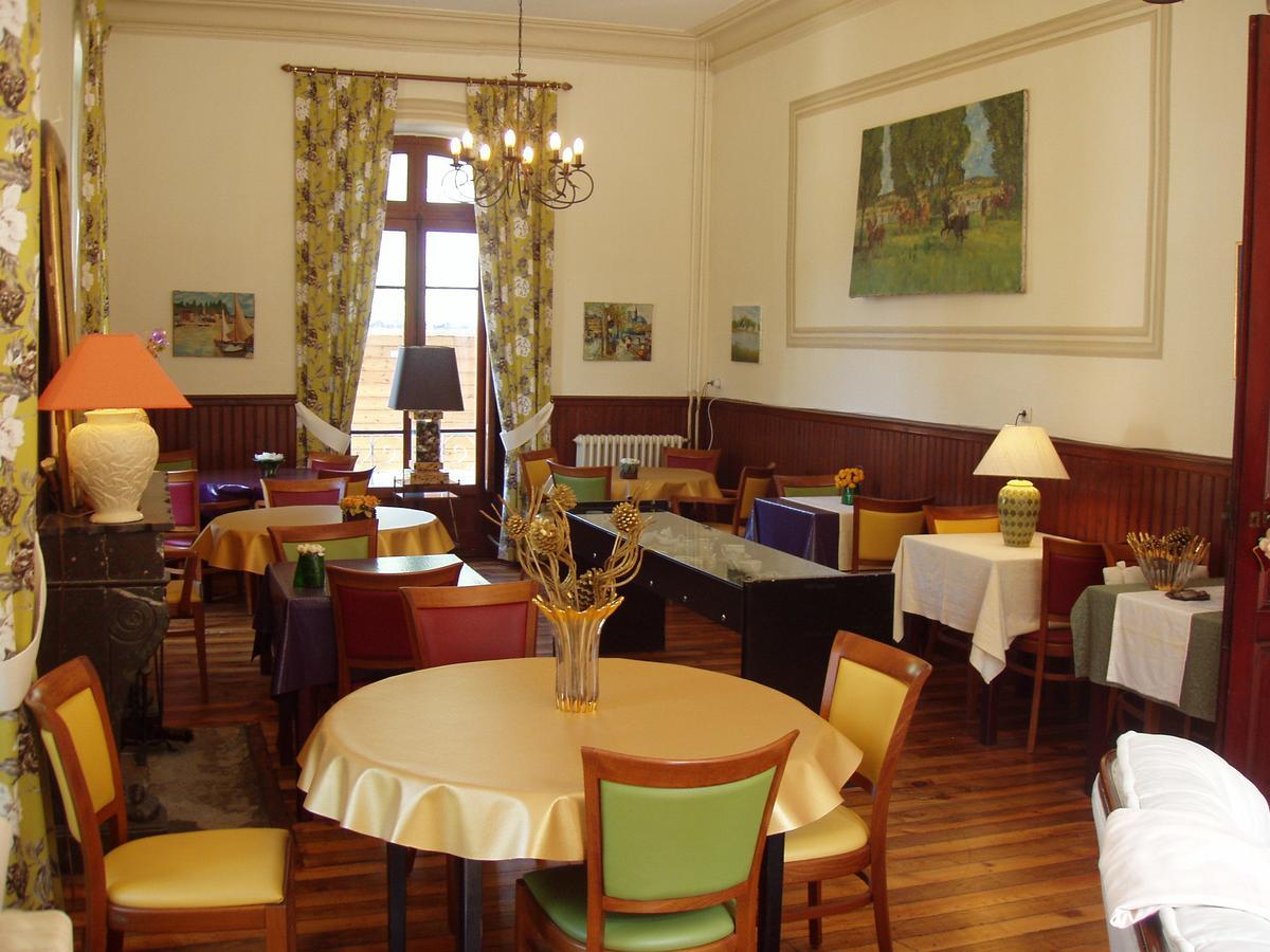 Castel De La Pique Bed & Breakfast Bagnères-de-Luchon Dış mekan fotoğraf