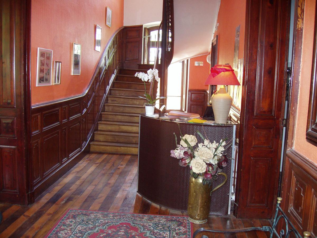 Castel De La Pique Bed & Breakfast Bagnères-de-Luchon Dış mekan fotoğraf