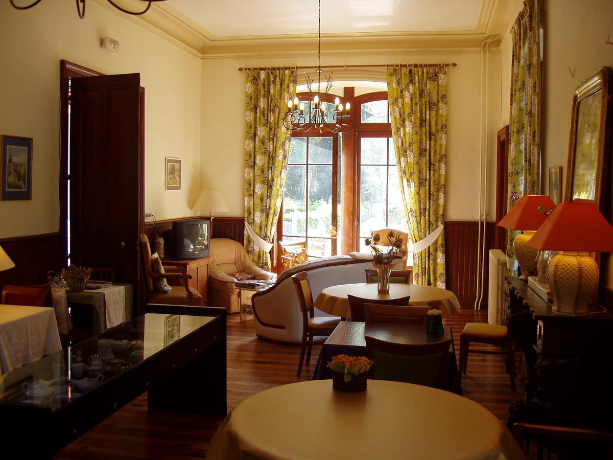 Castel De La Pique Bed & Breakfast Bagnères-de-Luchon Dış mekan fotoğraf