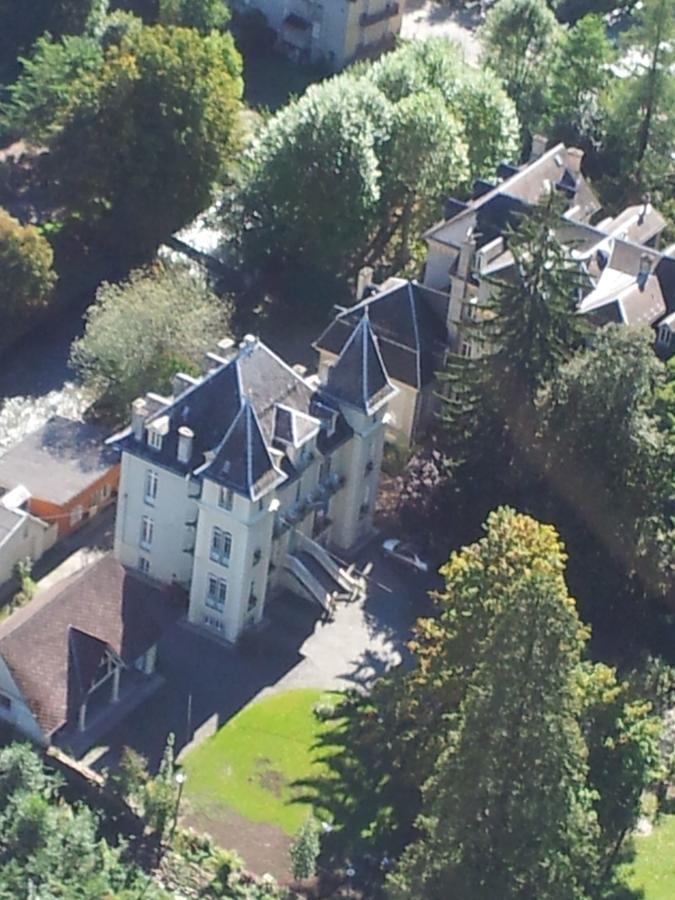 Castel De La Pique Bed & Breakfast Bagnères-de-Luchon Dış mekan fotoğraf